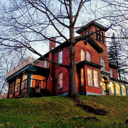 Ile De Garde B&B Sherbrooke Exteriör bild