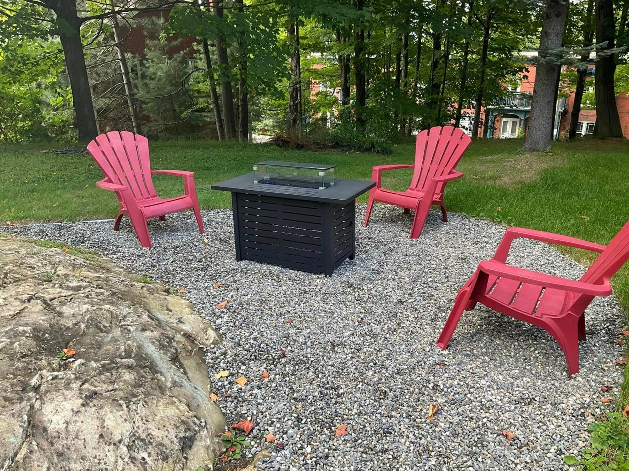 Ile De Garde B&B Sherbrooke Exteriör bild
