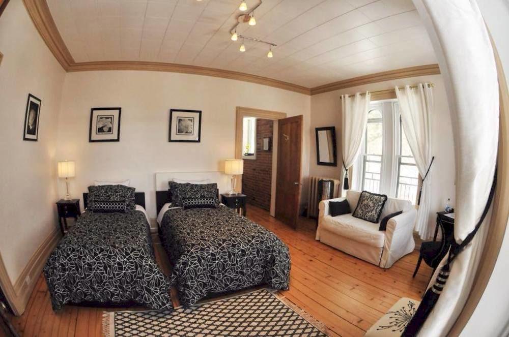 Ile De Garde B&B Sherbrooke Exteriör bild