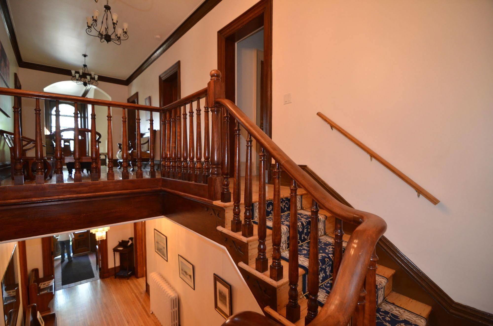 Ile De Garde B&B Sherbrooke Exteriör bild