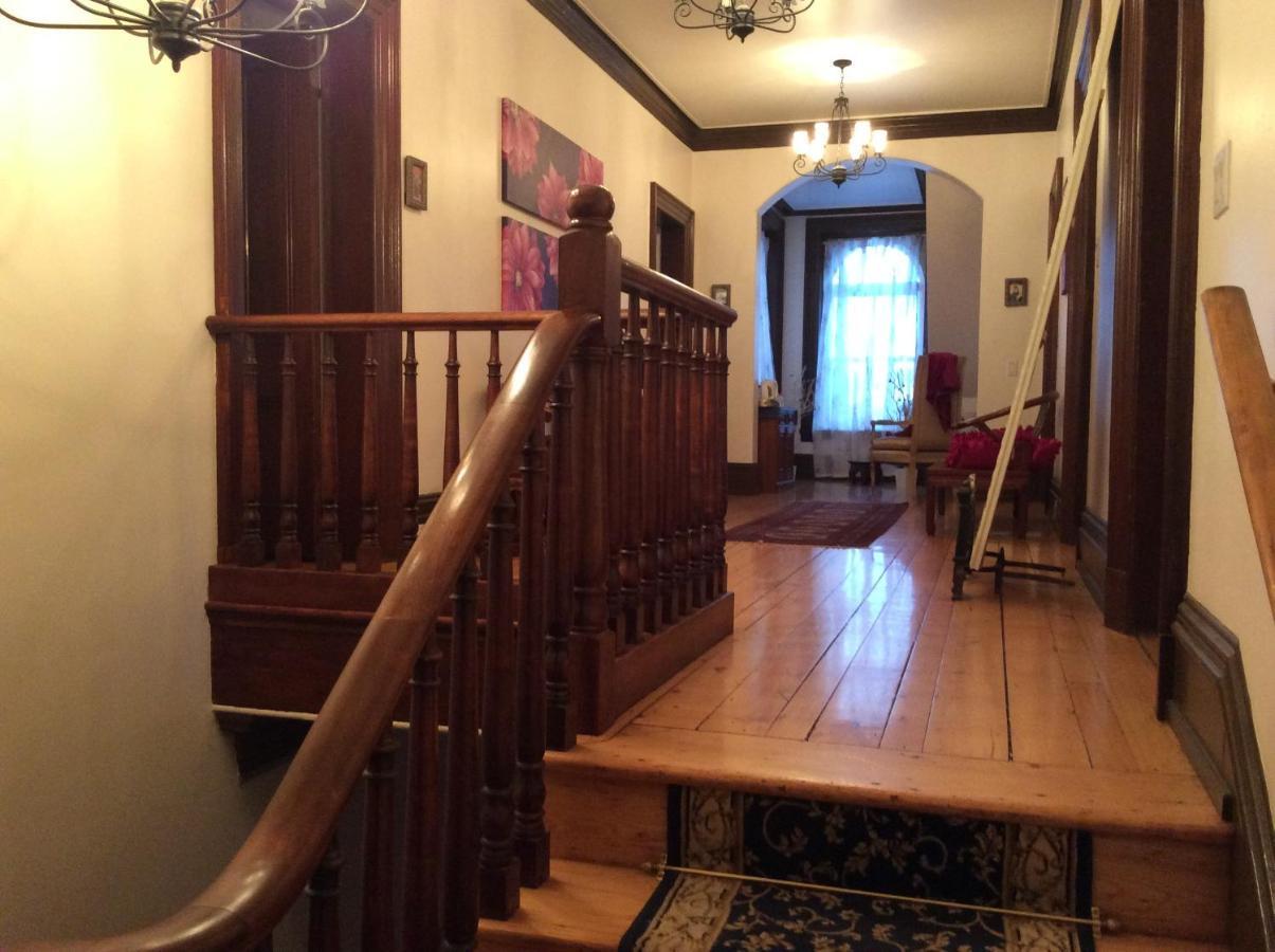 Ile De Garde B&B Sherbrooke Exteriör bild